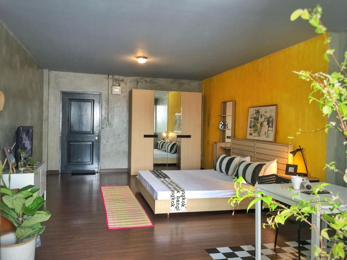 Five Stars Ratchada 19 Vandrehjem Bangkok Eksteriør billede