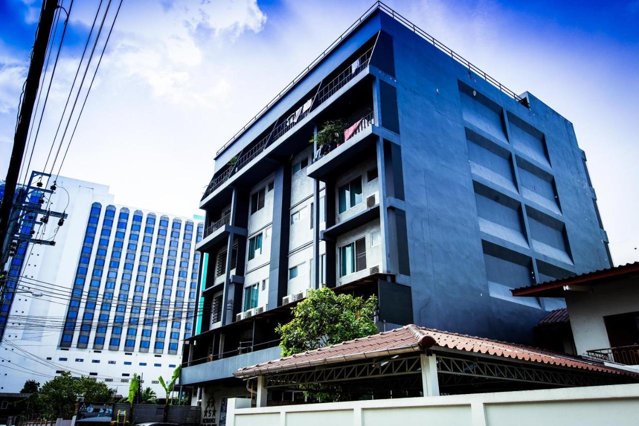 Five Stars Ratchada 19 Vandrehjem Bangkok Eksteriør billede